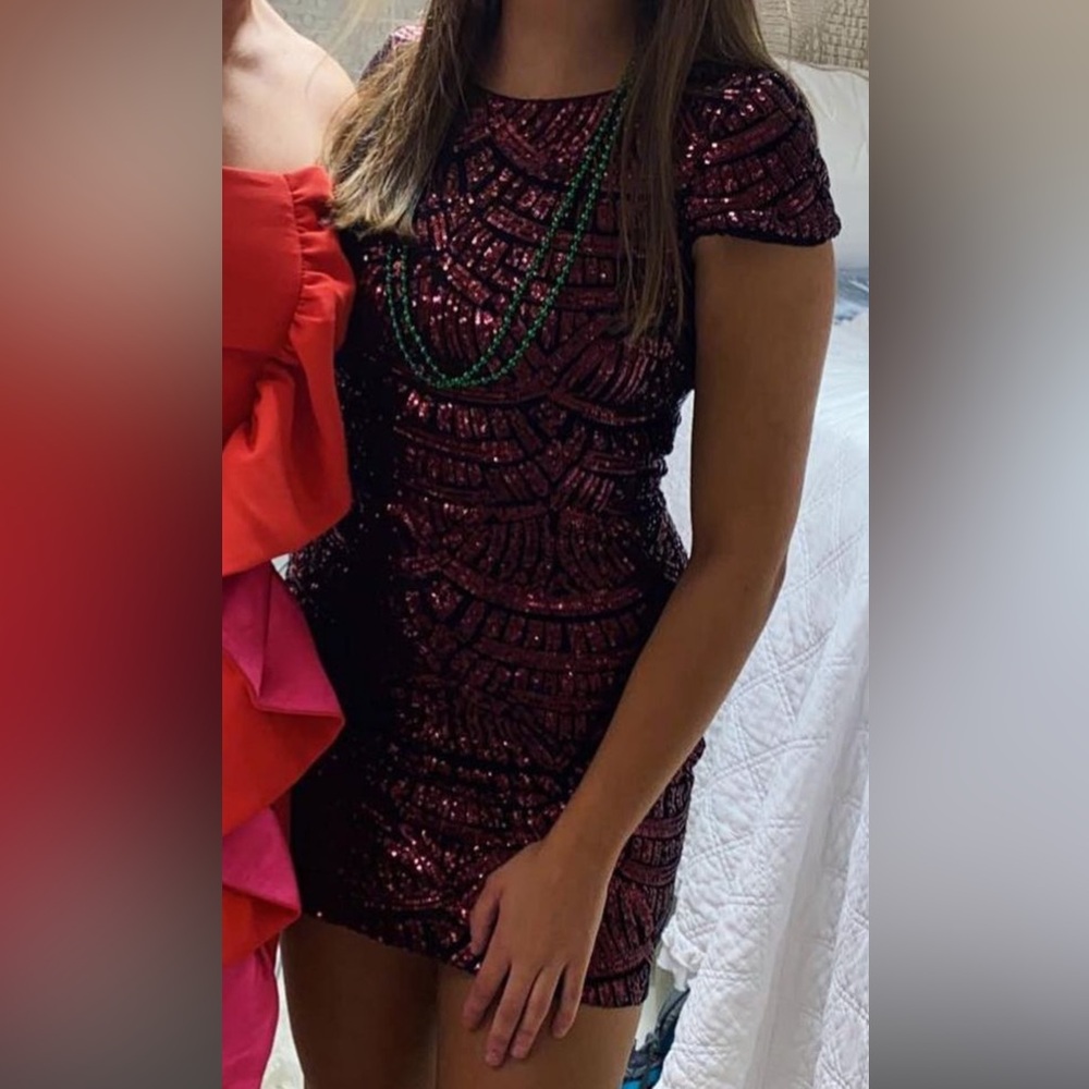Dress the Population Red Sequin Dress size small